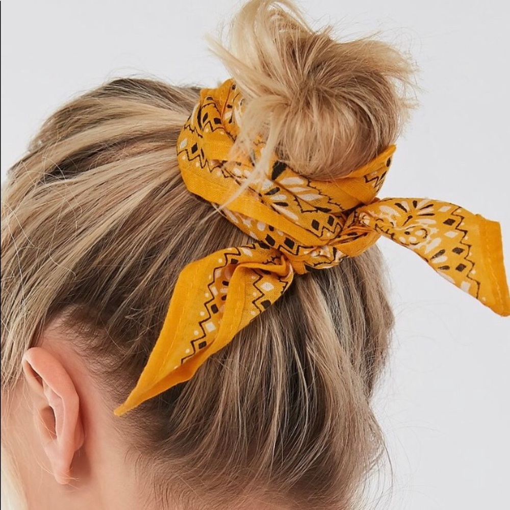 Urban Outfitters classic bandana
